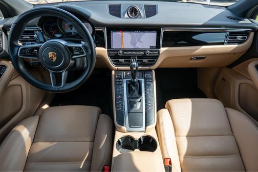 2021 Porsche Macan S