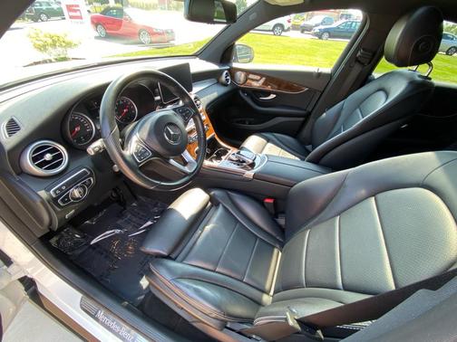 2018 Mercedes-Benz GLC 300 4MATIC