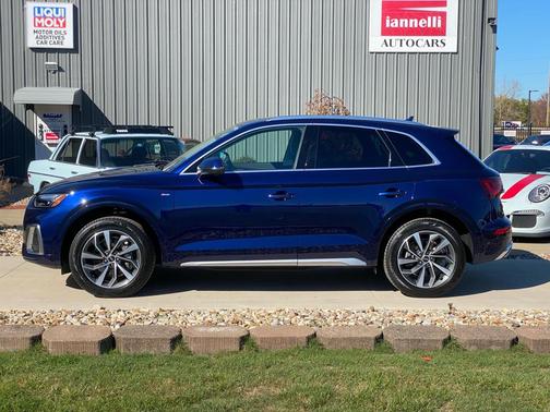 2022 Audi Q5 45 S line Premium Plus