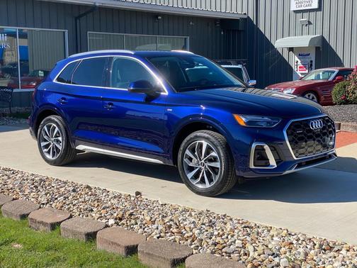 2022 Audi Q5 45 S line Premium Plus