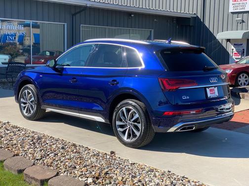 2022 Audi Q5 45 S line Premium Plus