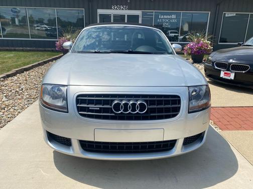 2004 Audi TT 250HP QUATTRO