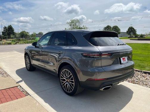 GRAY54 2020 Porsche Cayenne Cayenne