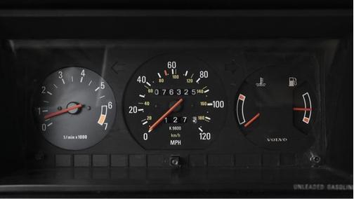 1990 Volvo 240 BASE