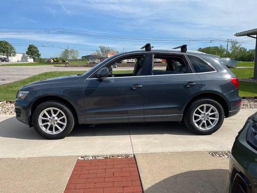 Deep Sea Blue Pearl Effect 2010 Audi Q5 3.2 Premium quattro
