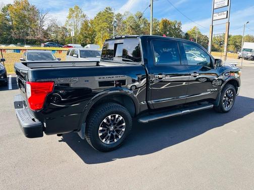2017 Nissan Titan Platinum Reserve