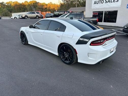 2017 Dodge Charger Daytona 392 RWD