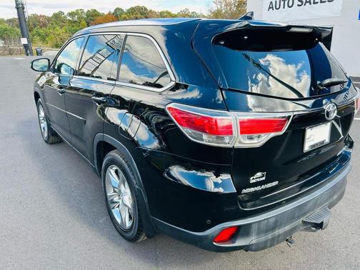 2015 Toyota Highlander Limited Platinum