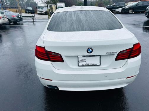 2012 BMW 528 528i