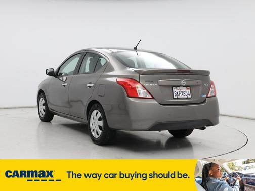 2016 Nissan Versa SV