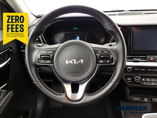 White 2022 Kia Niro EV S