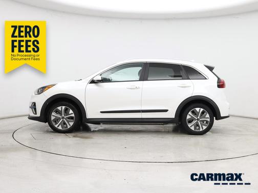 White 2022 Kia Niro EV S