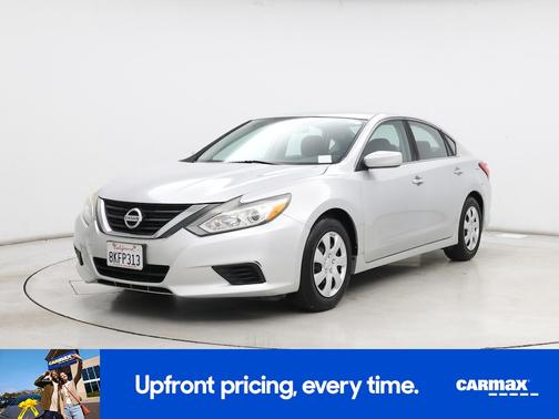 White 2016 Nissan Altima S