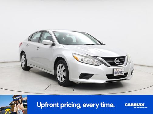 White 2016 Nissan Altima S