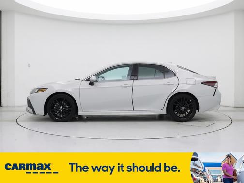 2022 Toyota Camry Hybrid XSE