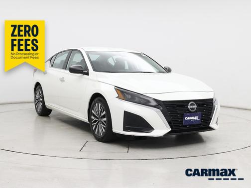 White 2025 Nissan Altima S