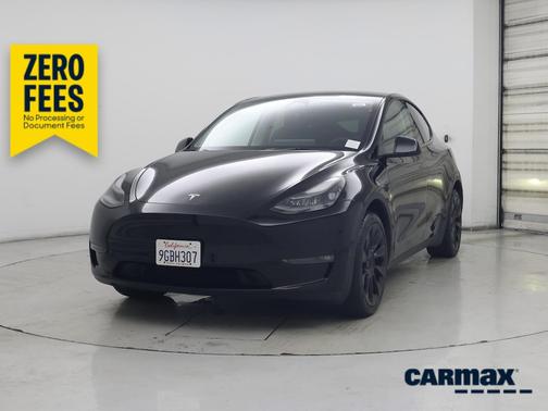 Black 2023 Tesla Model Y Long Range