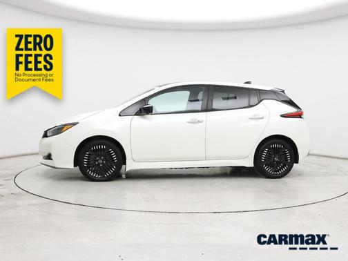 White 2024 Nissan Leaf SV Plus