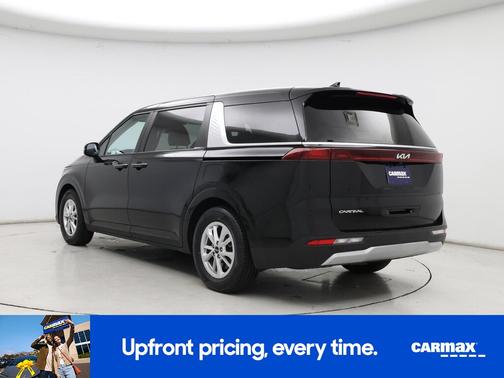 Black 2024 Kia Carnival LX Seat Package