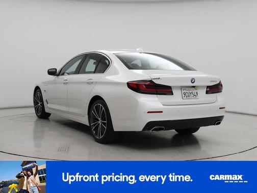 2022 BMW 530e 