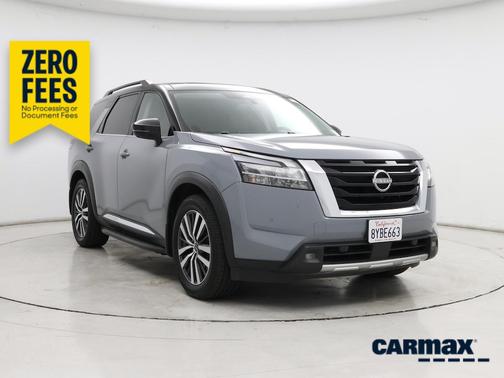 Gray 2022 Nissan Pathfinder Platinum