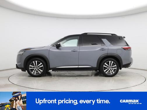 Gray 2022 Nissan Pathfinder Platinum
