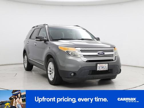 Gray 2014 Ford Explorer XLT