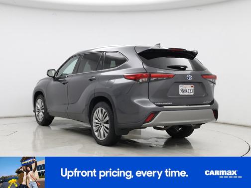 2023 Toyota Highlander Hybrid Platinum