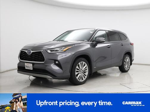 2023 Toyota Highlander Hybrid Platinum