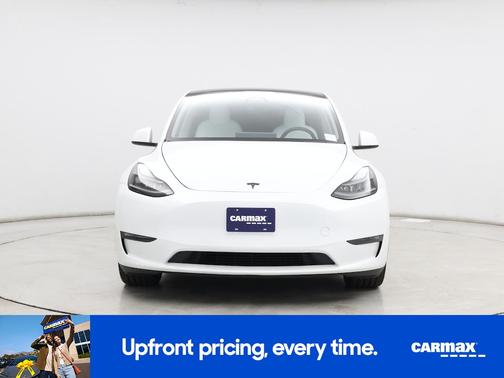 White 2023 Tesla Model Y Performance