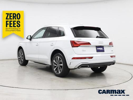 White 2023 Audi Q5 S-Line Prestige