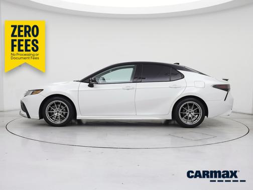White 2021 Toyota Camry XSE