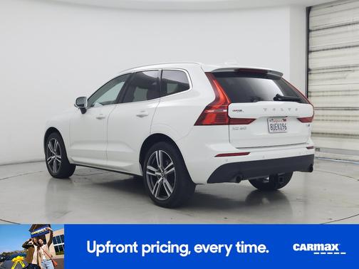 White 2021 Volvo XC60 T5 Momentum