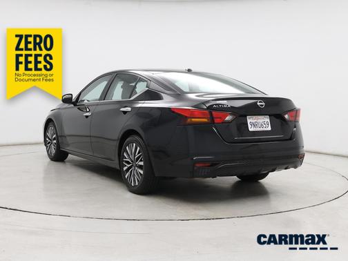 Black 2025 Nissan Altima SV