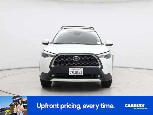 White 2024 Toyota Corolla Cross XLE