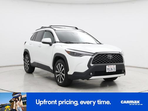 White 2024 Toyota Corolla Cross XLE