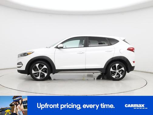 White 2018 Hyundai TUCSON Sport
