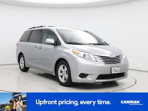 2016 Toyota Sienna LE