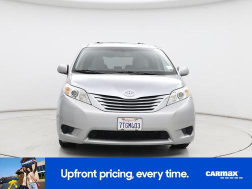 2016 Toyota Sienna LE
