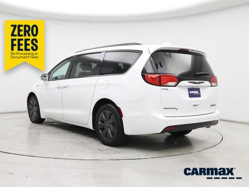 White 2020 Chrysler Pacifica Hybrid Limited