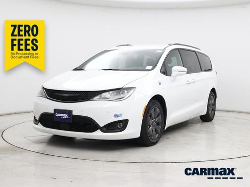 White 2020 Chrysler Pacifica Hybrid Limited