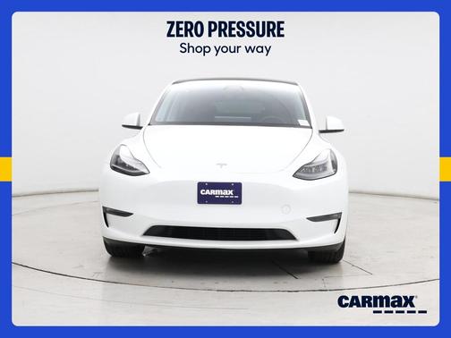 White 2024 Tesla Model Y Long Range