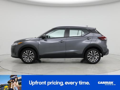 Gray 2024 Nissan Kicks SV