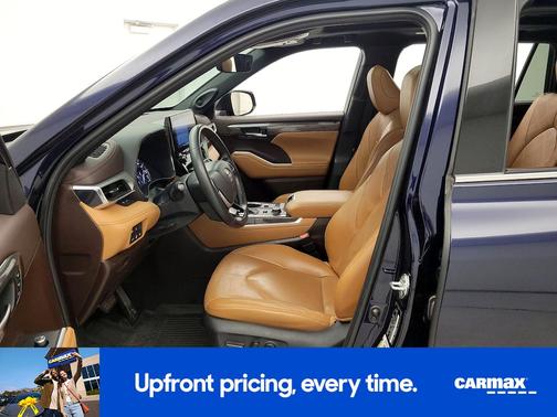 Blue 2022 Toyota Highlander Platinum