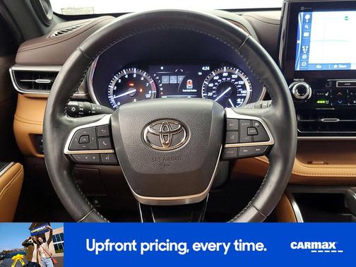 Blue 2022 Toyota Highlander Platinum