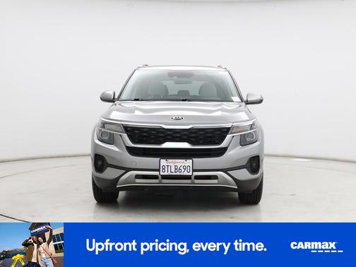 Gray 2021 Kia Seltos EX