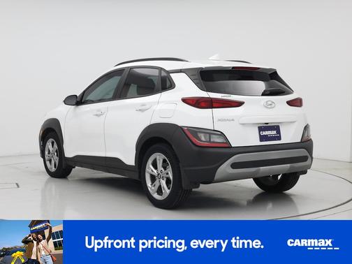 White 2022 Hyundai KONA SEL