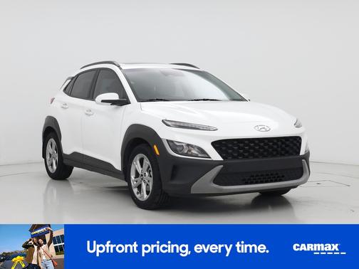 White 2022 Hyundai KONA SEL