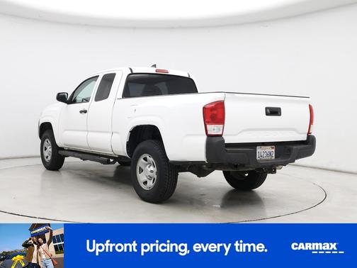 White 2018 Toyota Tacoma SR