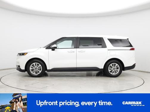 2024 Kia Carnival LX Seat Package